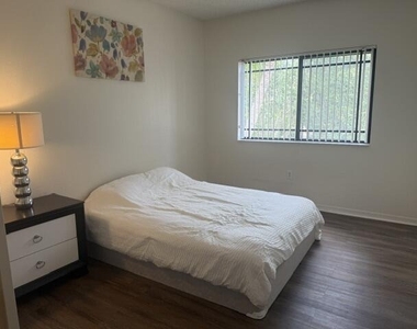 2804 Sarento Place - Photo Thumbnail 5