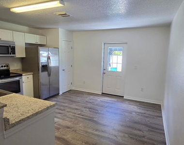 2135 Sw 19th Ave Avenue Sw - Photo Thumbnail 5