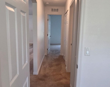 2135 Sw 19th Ave Avenue Sw - Photo Thumbnail 7