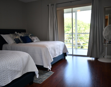 2721 N Garden Dr Drive N - Photo Thumbnail 3