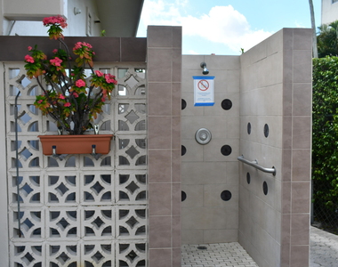 2721 N Garden Dr Drive N - Photo Thumbnail 24