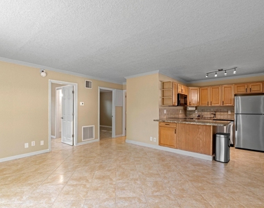 309 Ne 16th Street - Photo Thumbnail 5