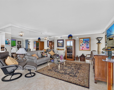 5280 N Ocean Drive - Photo Thumbnail 10