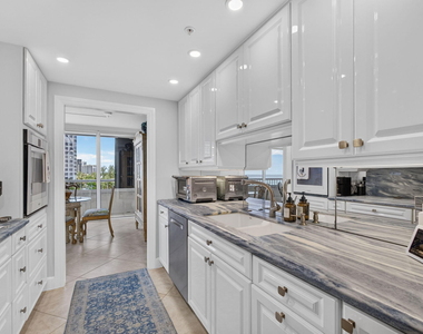 5280 N Ocean Drive - Photo Thumbnail 5