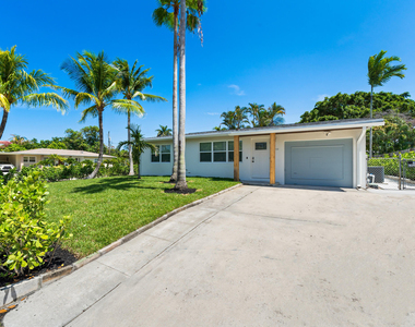802 Lytle Street - Photo Thumbnail 2