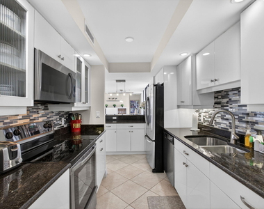3000 N Ocean Avenue - Photo Thumbnail 12