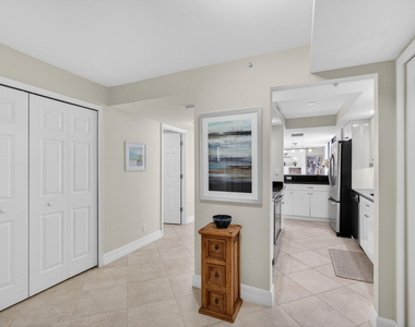 3000 N Ocean Avenue - Photo Thumbnail 5