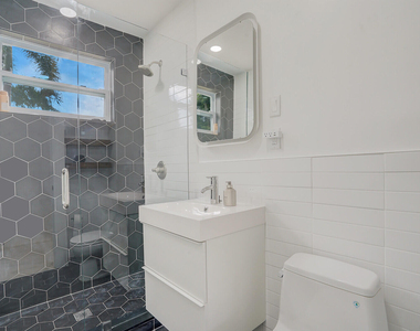 340 Summa Street - Photo Thumbnail 18