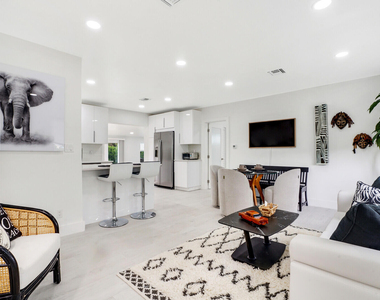 340 Summa Street - Photo Thumbnail 3