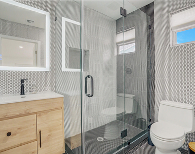 340 Summa Street - Photo Thumbnail 15