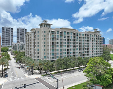 480 Hibiscus Street - Photo Thumbnail 31