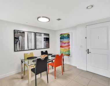480 Hibiscus Street - Photo Thumbnail 15