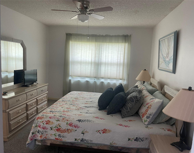 5675 Northpointe Lane - Photo Thumbnail 7