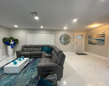 6220 Sw 14th Street - Photo Thumbnail 20