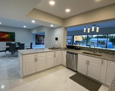 6220 Sw 14th Street - Photo Thumbnail 28