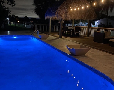 6220 Sw 14th Street - Photo Thumbnail 6