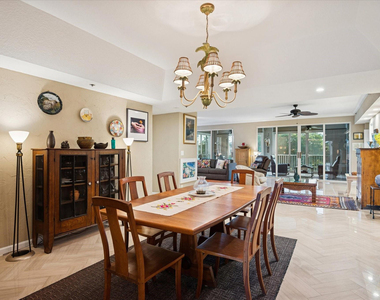 4112 W Palm Aire Drive - Photo Thumbnail 5