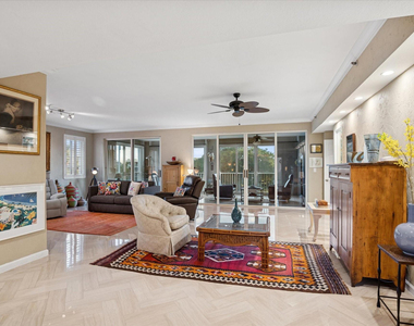 4112 W Palm Aire Drive - Photo Thumbnail 2