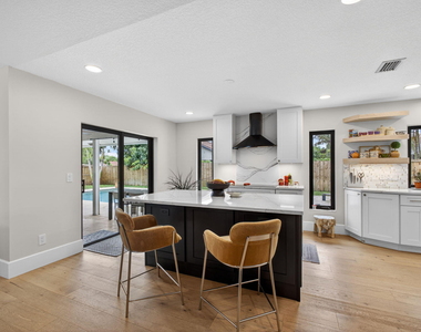 12897 La Rochelle Circle - Photo Thumbnail 28