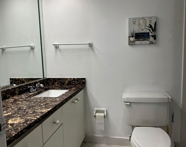2751 S Palm Aire Drive - Photo Thumbnail 14