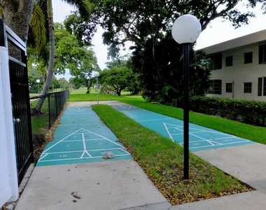 2751 S Palm Aire Drive - Photo Thumbnail 30