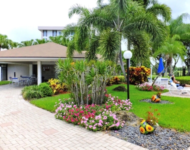 2751 S Palm Aire Drive - Photo Thumbnail 27