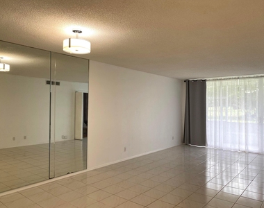 2751 S Palm Aire Drive - Photo Thumbnail 2