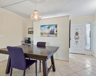 1561 Ne 12th Terrace - Photo Thumbnail 5