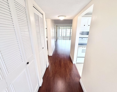 6070 Nw 64th Avenue Nw - Photo Thumbnail 2