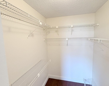 6070 Nw 64th Avenue Nw - Photo Thumbnail 12