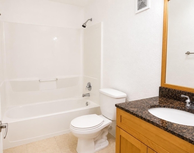 990 Nw 1st Street - Photo Thumbnail 8