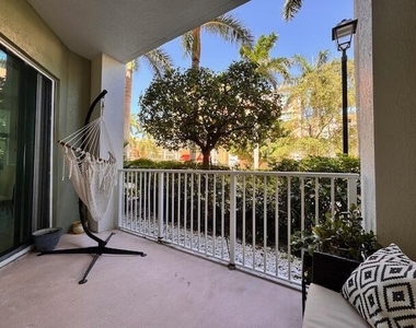 804 E Windward Way - Photo Thumbnail 5