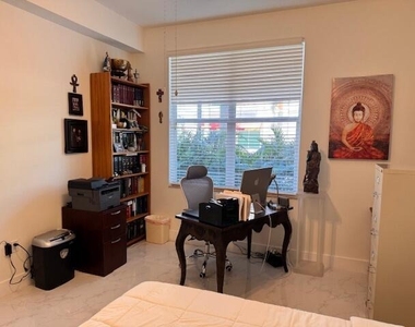 804 E Windward Way - Photo Thumbnail 17