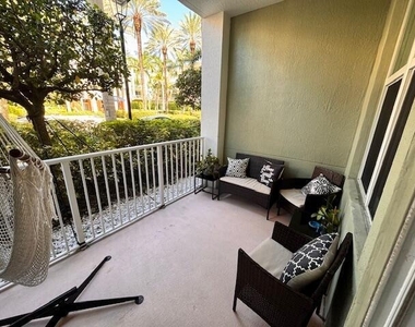 804 E Windward Way - Photo Thumbnail 4