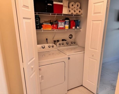 804 E Windward Way - Photo Thumbnail 15