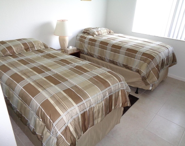 191 Sw Palm Drive Nw - Photo Thumbnail 4