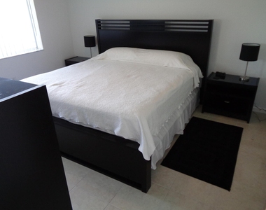 191 Sw Palm Drive Nw - Photo Thumbnail 5