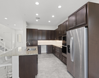 13548 Spruce Pine Drive - Photo Thumbnail 9