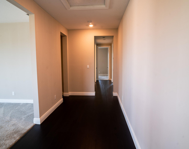 8665 E Baypoint Circle - Photo Thumbnail 10