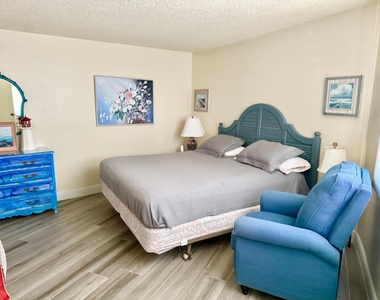2800 N Ocean Drive - Photo Thumbnail 20