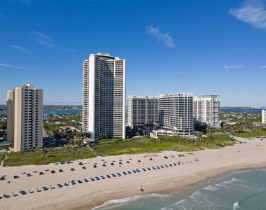 2800 N Ocean Drive - Photo Thumbnail 42