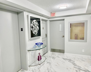 2800 N Ocean Drive - Photo Thumbnail 7