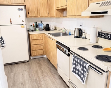 7950 W Mcnab Road - Photo Thumbnail 3