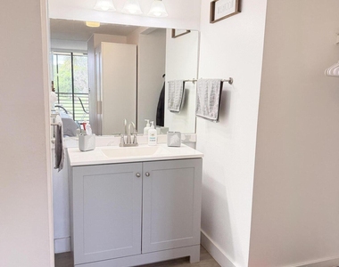 7950 W Mcnab Road - Photo Thumbnail 8