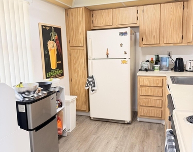 7950 W Mcnab Road - Photo Thumbnail 2