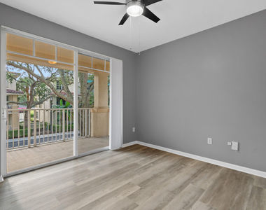 4822 Chancellor Drive - Photo Thumbnail 8