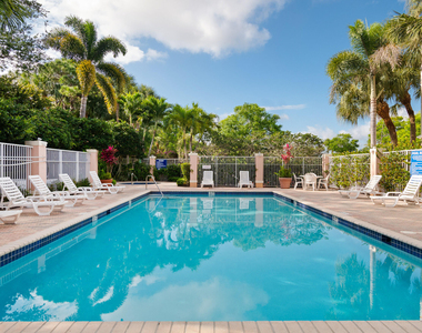 4822 Chancellor Drive - Photo Thumbnail 24