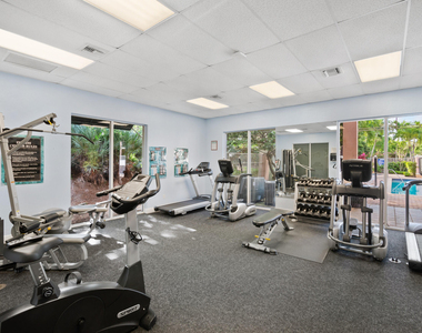 4822 Chancellor Drive - Photo Thumbnail 23