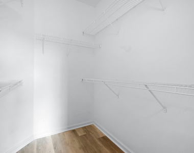 4822 Chancellor Drive - Photo Thumbnail 14