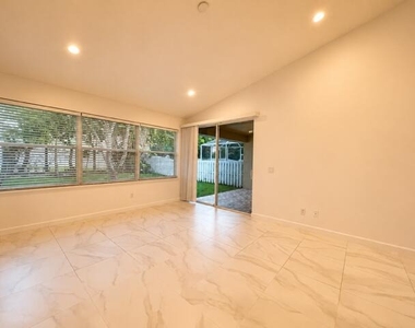 2480 S Coral Trace Circle S - Photo Thumbnail 5